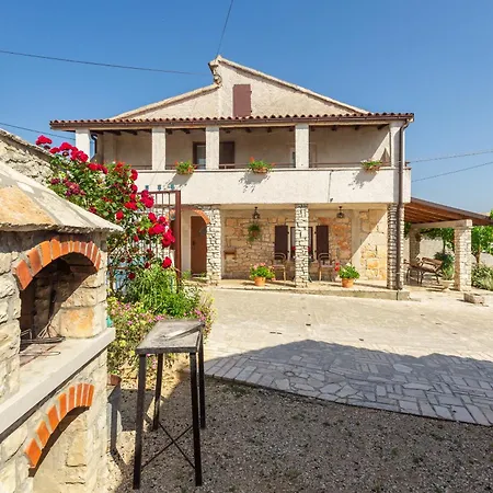 וילה Kuca Za Odmor Casa Anna