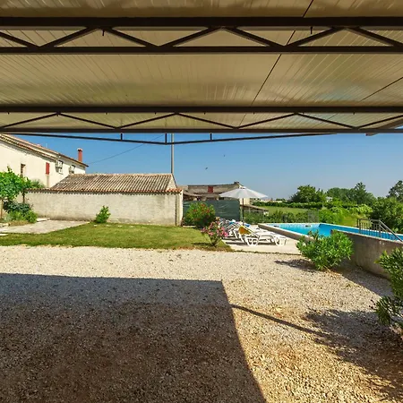 וילה Kuca Za Odmor Casa Anna *
