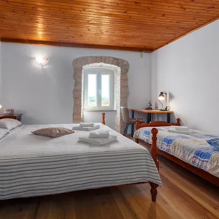 וילה Kuca Za Odmor Casa Anna *