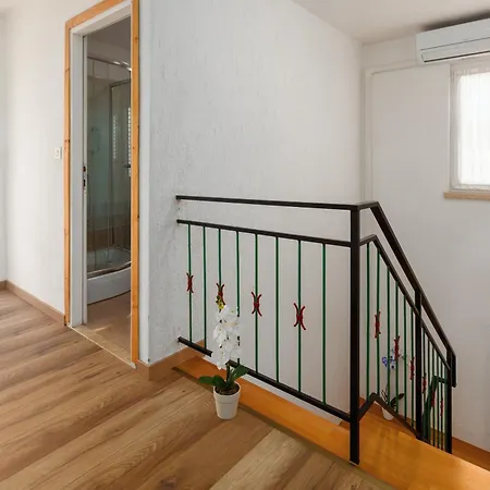 וילה Kuca Za Odmor Casa Anna