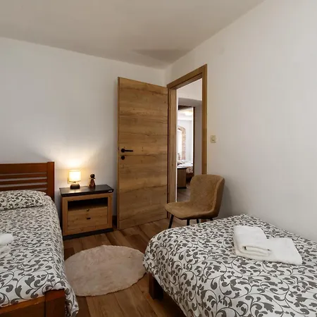 וילה Kuca Za Odmor Casa Anna